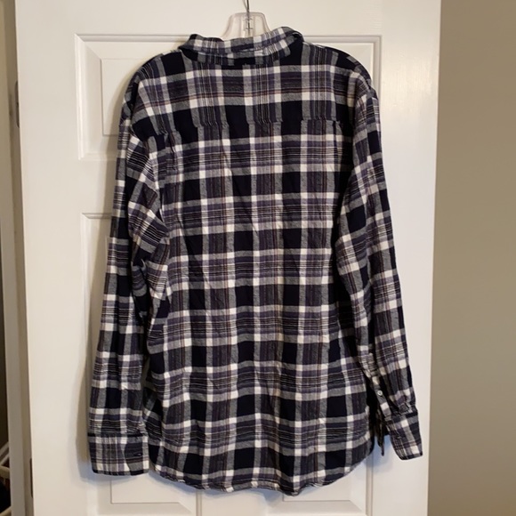 Long sleeve flannel - Picture 3 of 3